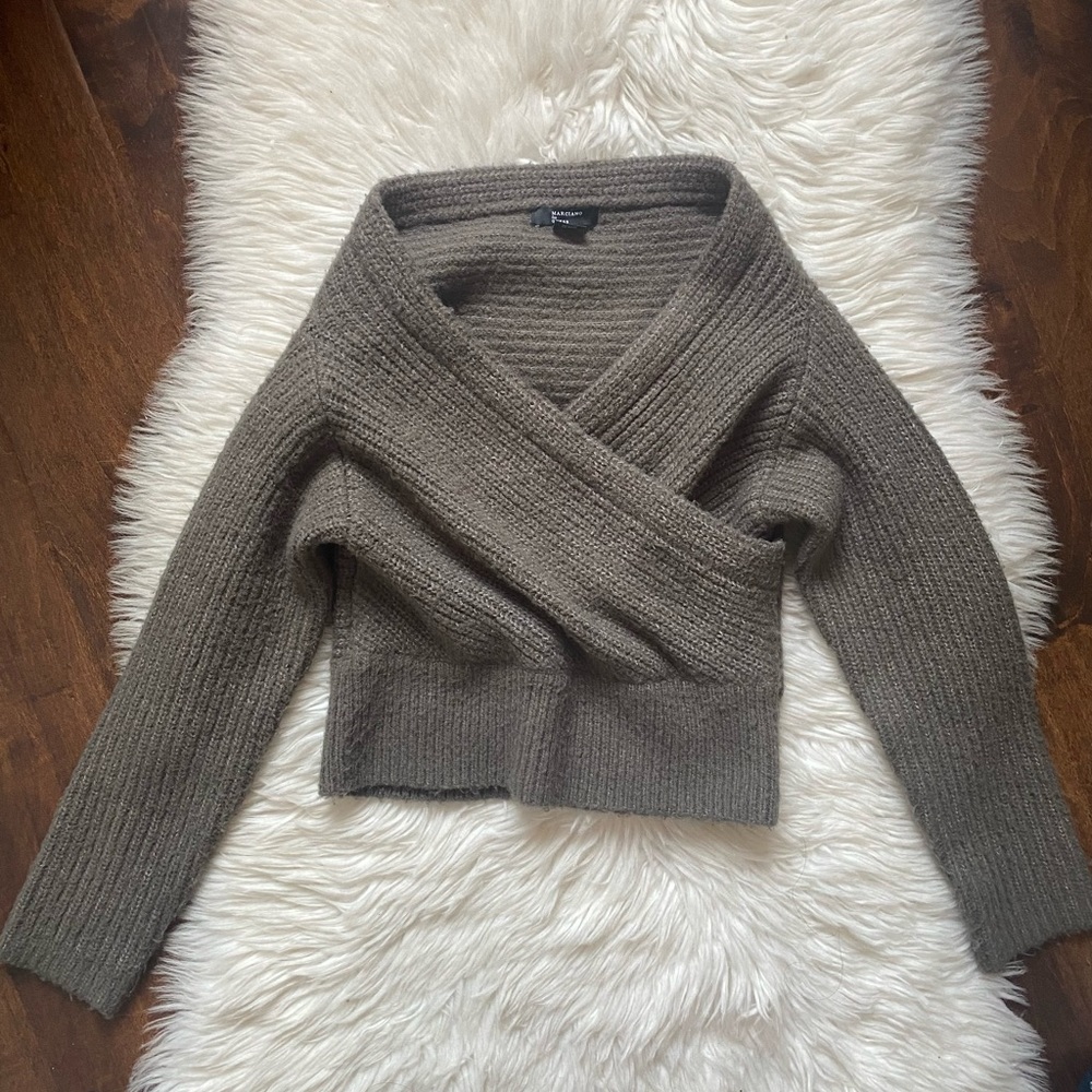 Marciano off the shoulder grey sweater